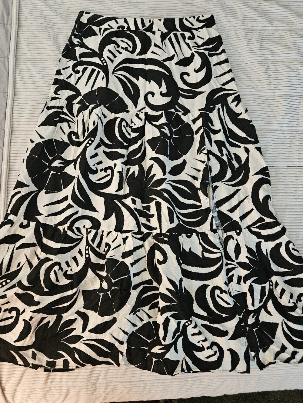 Peach Black & White Swirl Print Tiered Maxi Skirt Size L